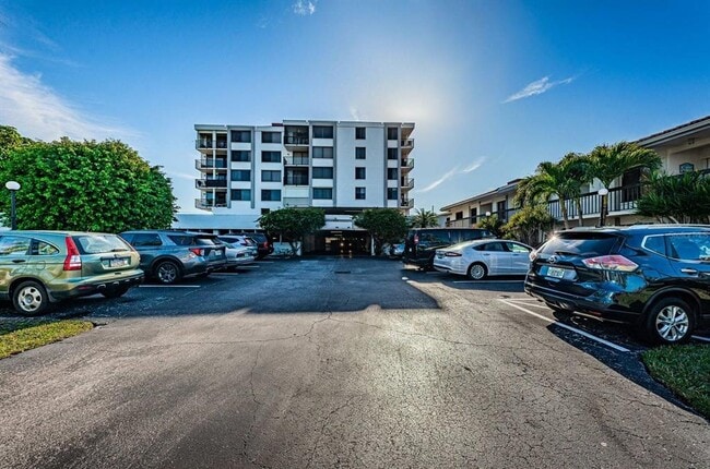 Building Photo - 6365 Bahia Del Mar Blvd S