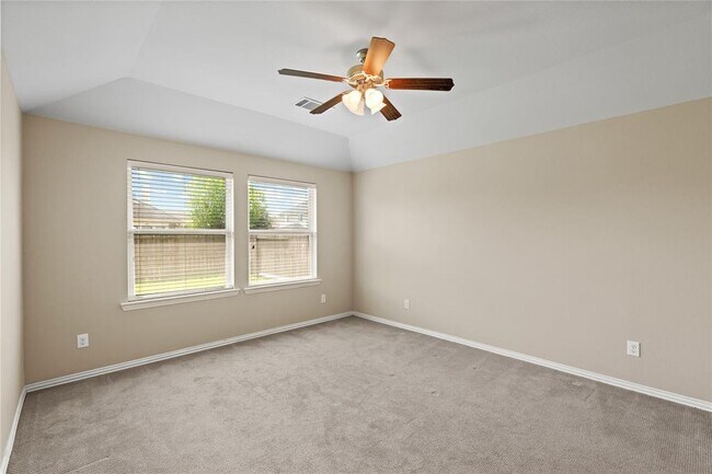 Building Photo - 223 Golden Grain Dr