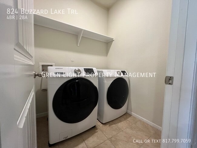 Building Photo - 824 Buzzard Lake Trl