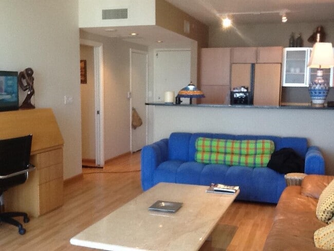 Building Photo - 1551 N Flagler Dr