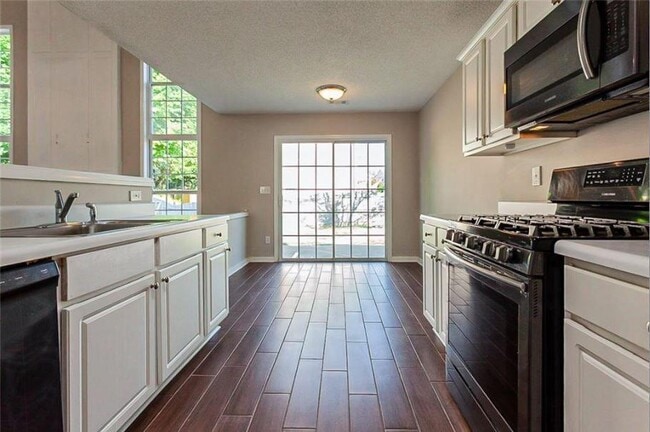 Building Photo - 4306 Shillham Ct