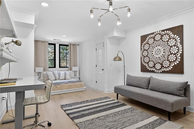 Building Photo - 1812 Wellbourne Dr NE