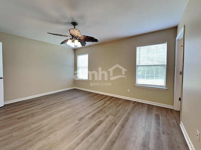 Building Photo - 4809 Wheatfield Dr