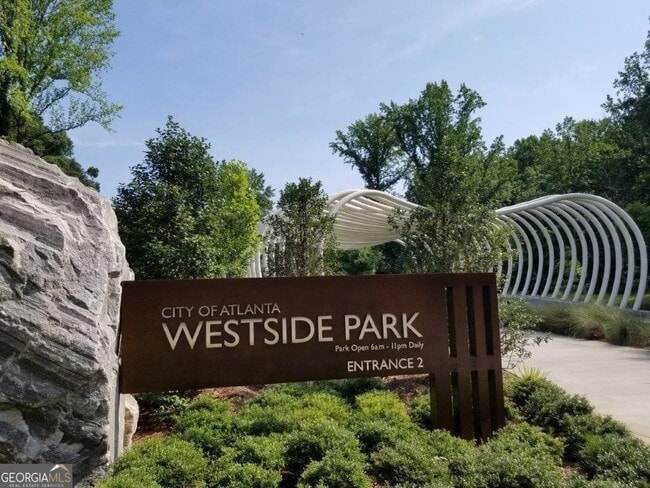 Building Photo - 1568 Driggs Dr NW