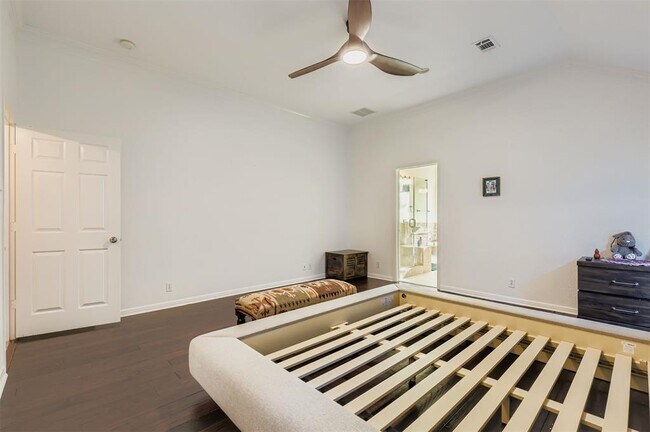 Building Photo - 3135 Burks Ln