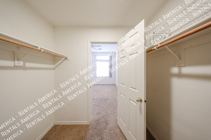 Building Photo - 6730 E Hermosa Vista Dr