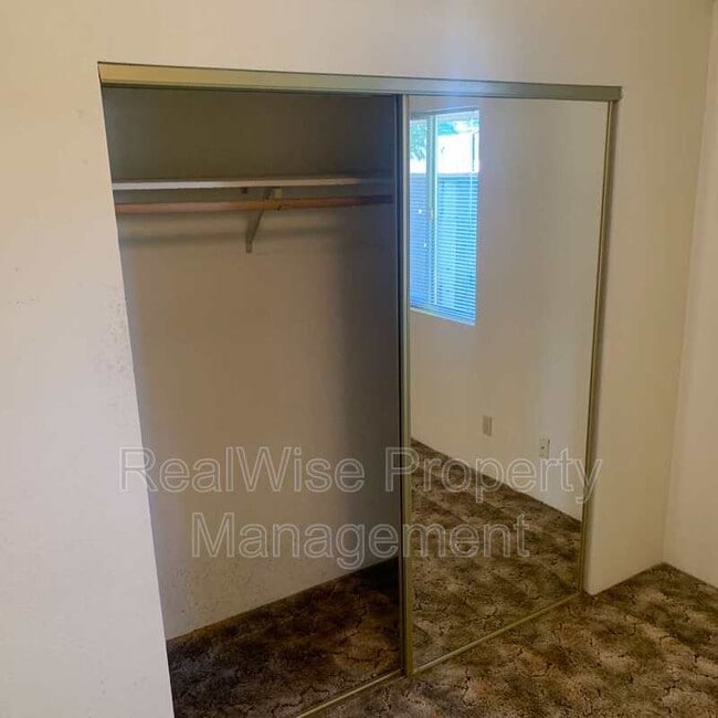 Building Photo - 1467 Cameo Ct