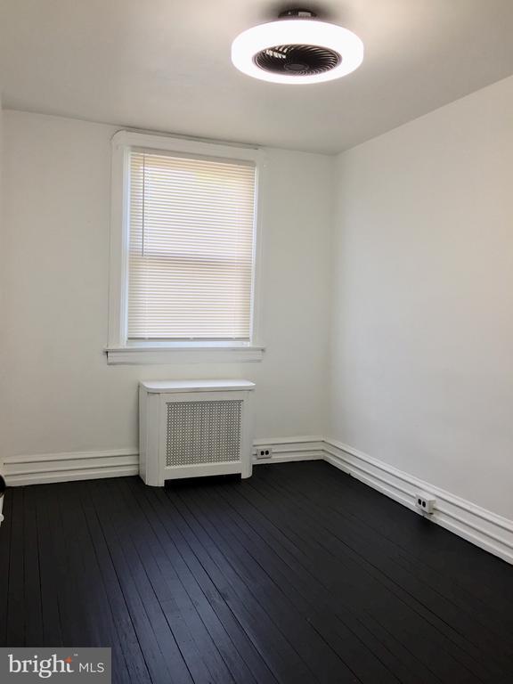Building Photo - 504 Millbank Rd