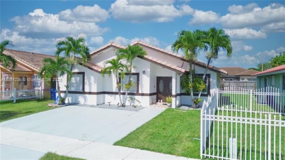 Building Photo - 18331 SW 135th Ave