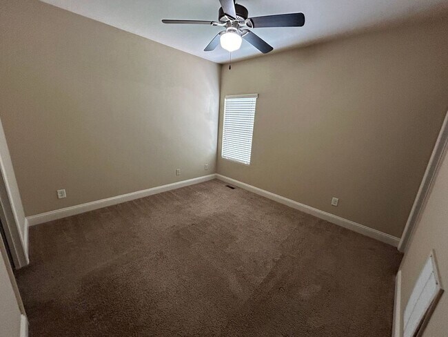 Building Photo - 227 Madison Heights