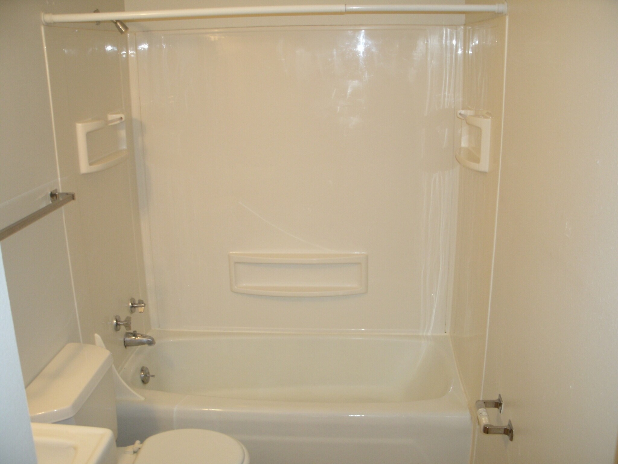 Bathroom - 1712 Continental Dr