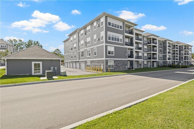 Building Photo - 200 Dunnwood Grn Ln