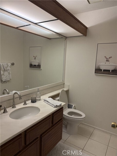 Building Photo - 49 Amberleaf