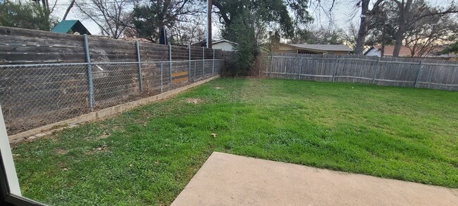 Building Photo - 7711 Lazy Ln