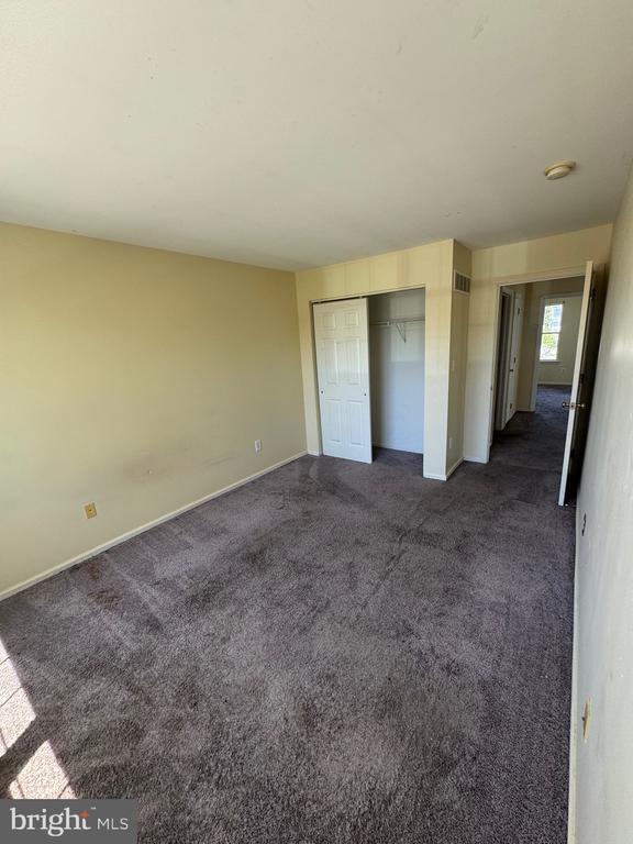 Building Photo - 739 Rothwell Dr