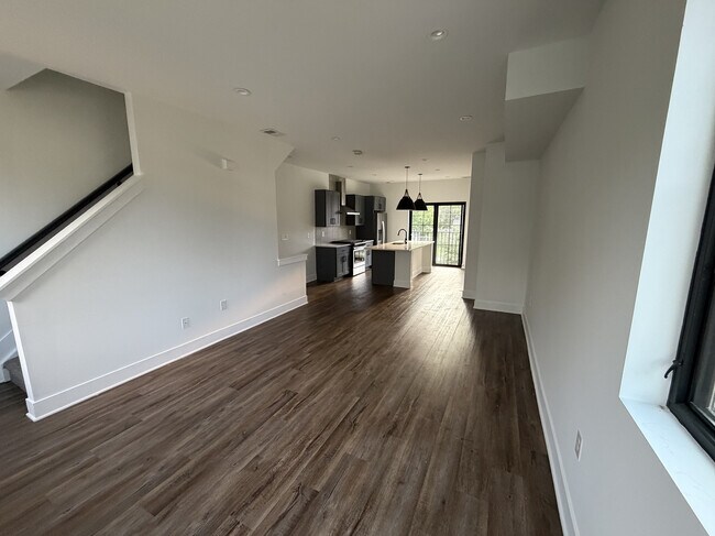 Building Photo - 351 Loeffler Ave