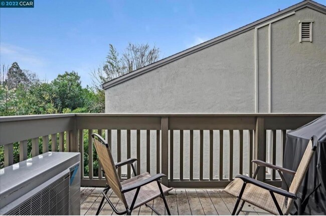 Building Photo - 1251 Homestead Ave