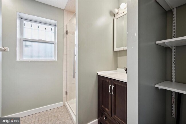 Building Photo - 1183 S 13th St