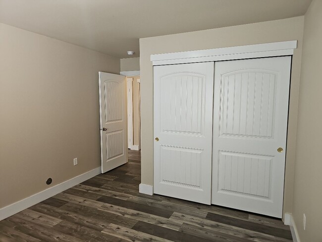 Building Photo - Nice 2 bedroom, 2 bath condo in a fabulous...