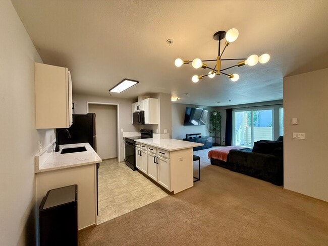 Building Photo - Burien Condo