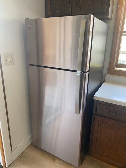 New Refridgerator - 589 Saratoga St