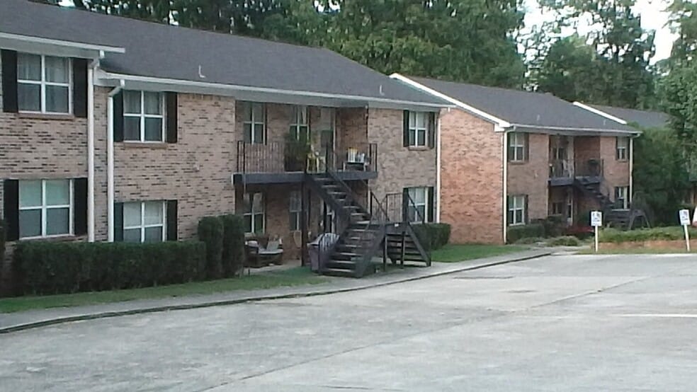 Building Photo - 12322 Chicamauga Trail SE