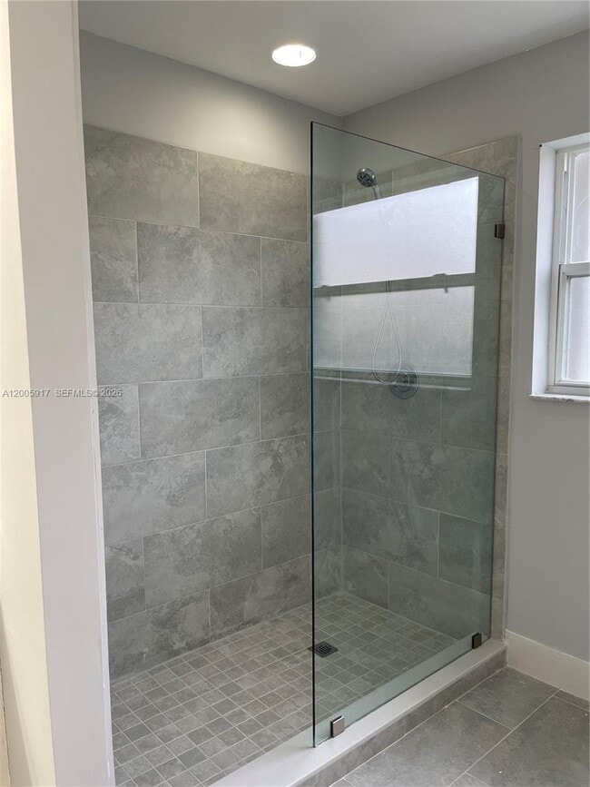 Building Photo - 9929 NW 29th Terrace