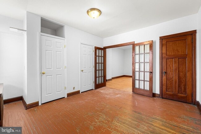 Building Photo - 315 Elrino St