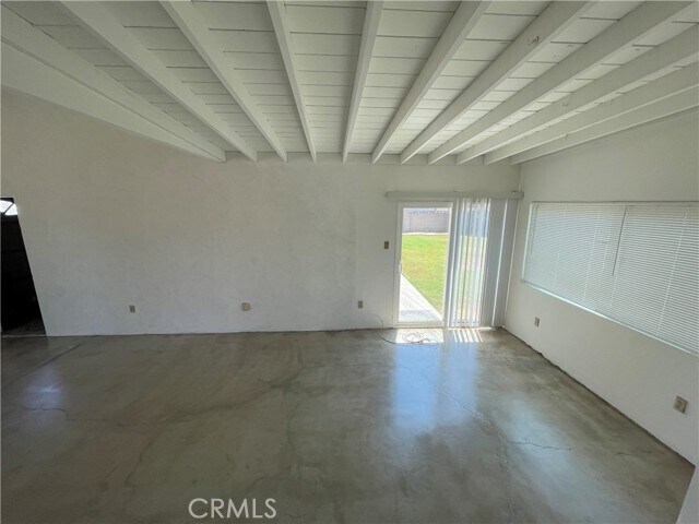 Building Photo - 1440 E Rose Ave