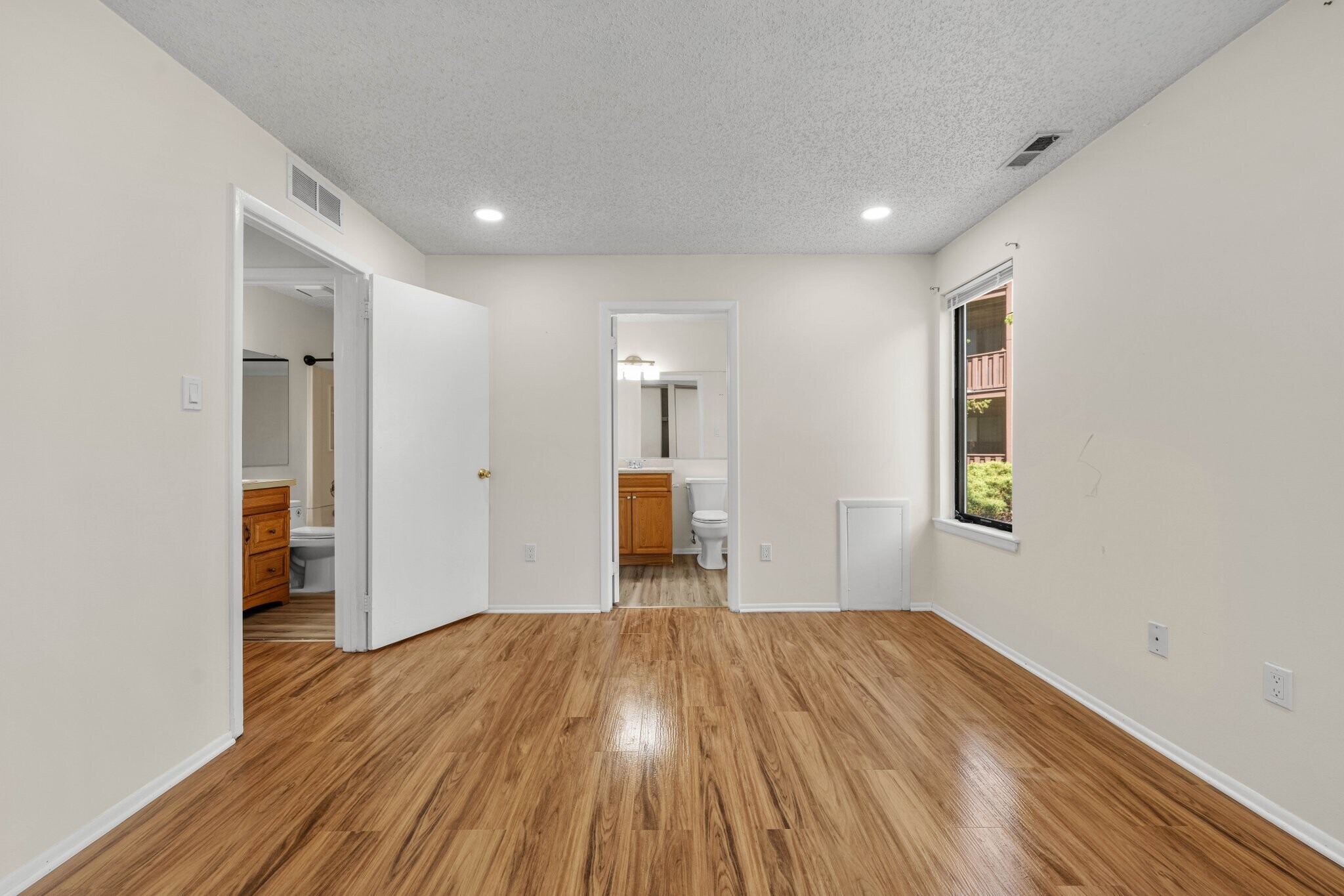 Building Photo - 5317 Aberdeen Dr