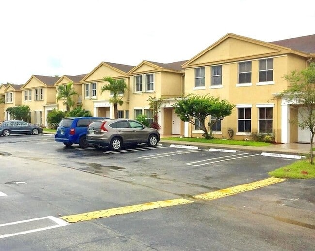 Building Photo - 9203 Fontainebleau Blvd