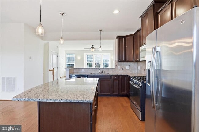 Building Photo - 166 Trout Lily Dr