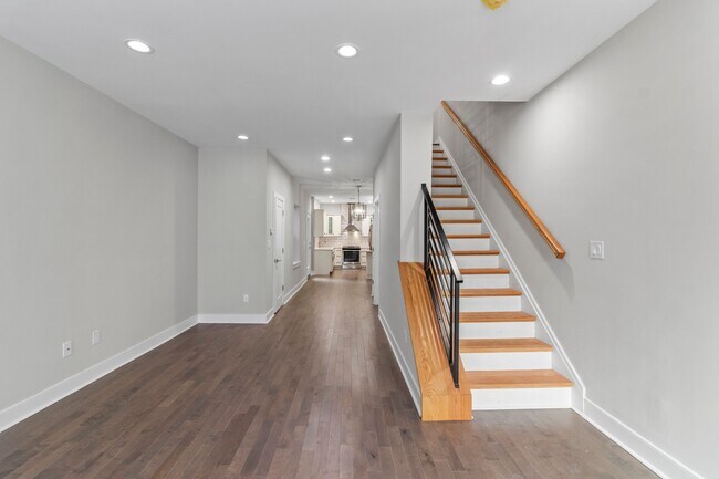 Building Photo - 1618 S 2nd St