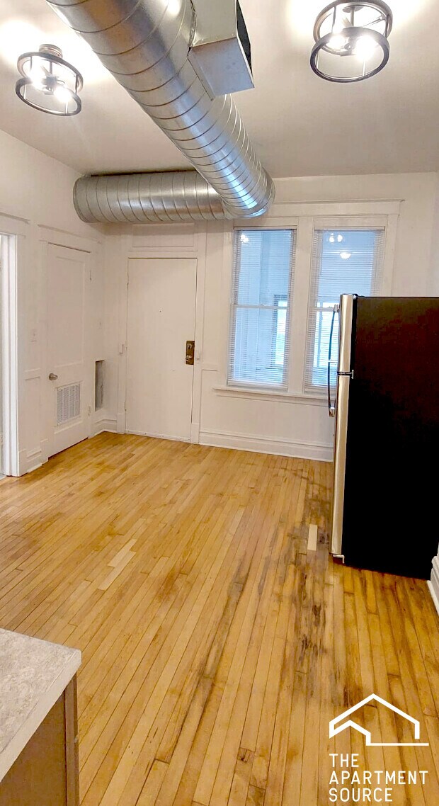 Building Photo - 4050 W Hirsch St