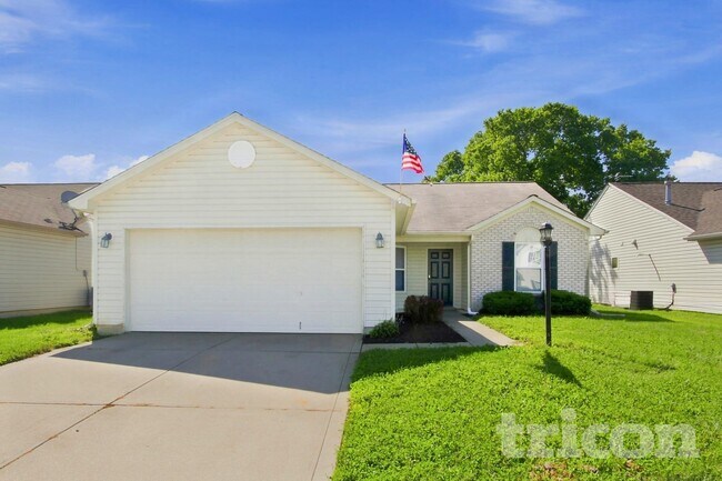 Building Photo - 1424 Round Lake Rd