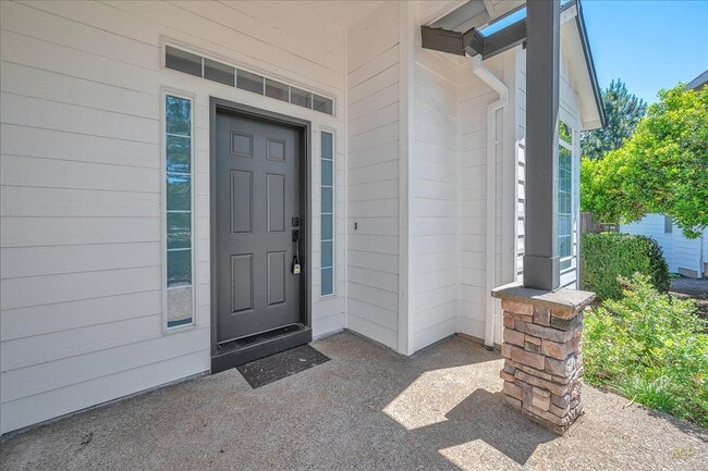 Building Photo - 15097 Spy Glass Ln