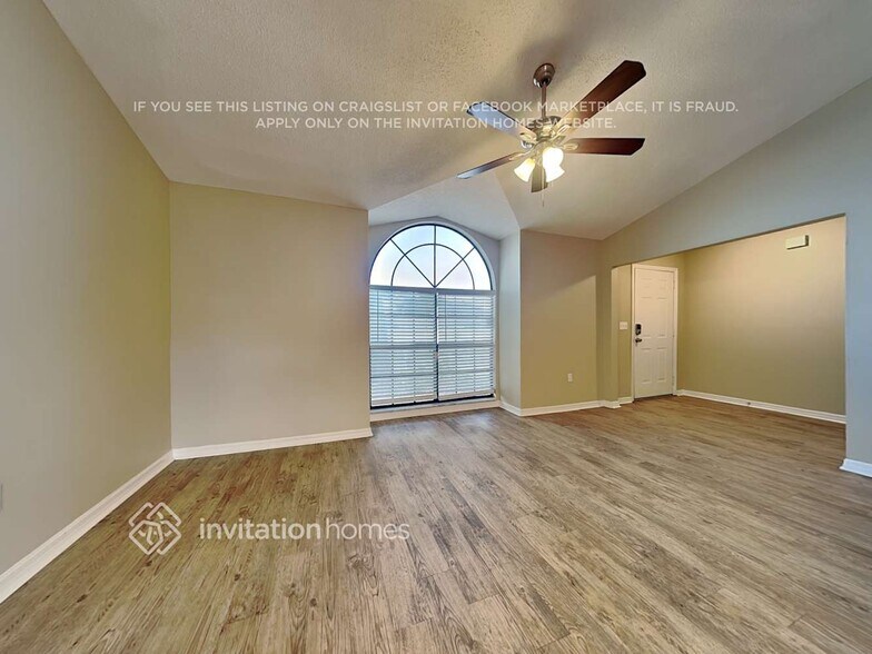 Building Photo - 11401 Andy Dr