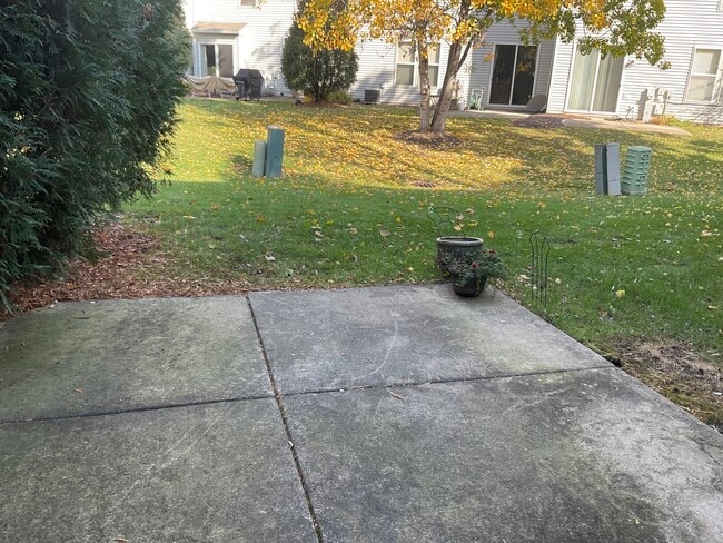 Building Photo - 3248 Bromley Ln