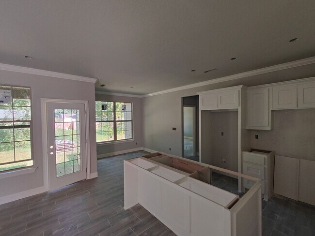 Building Photo - 292 Township Dr