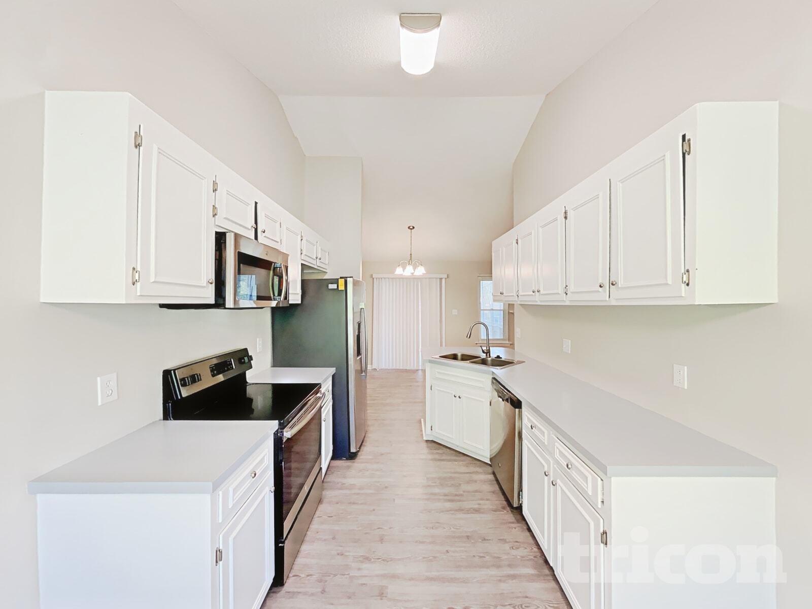 Building Photo - 3520 Lytham Pl