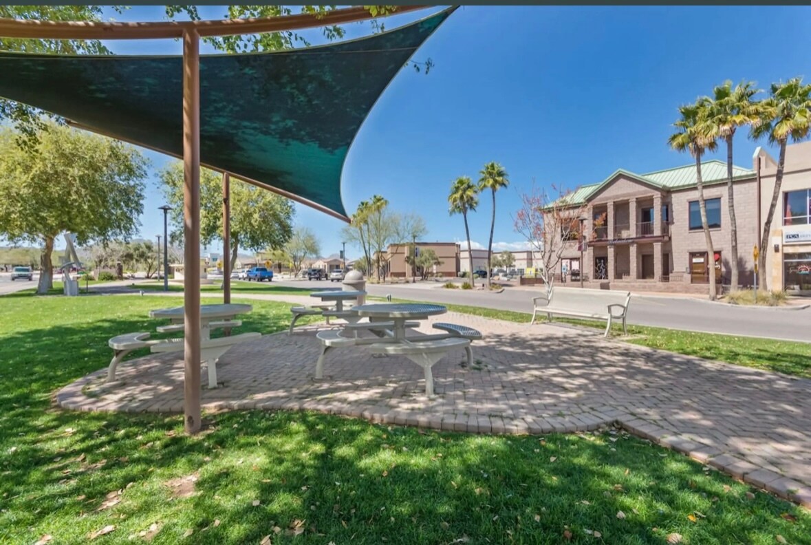 Building Photo - 16622 E Avenue of the Fountains