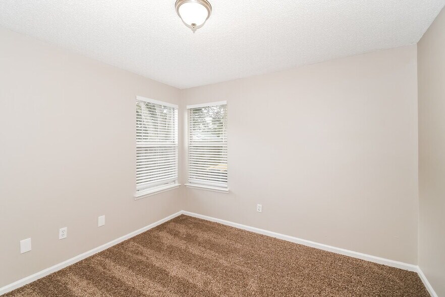 Building Photo - 8522 Sugartree Dr