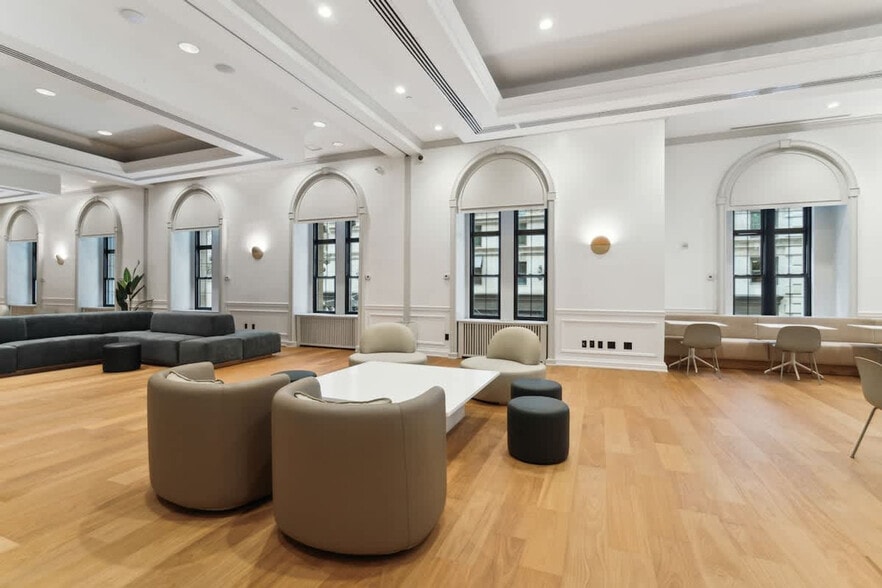 Building Photo - 525 Lexington Ave