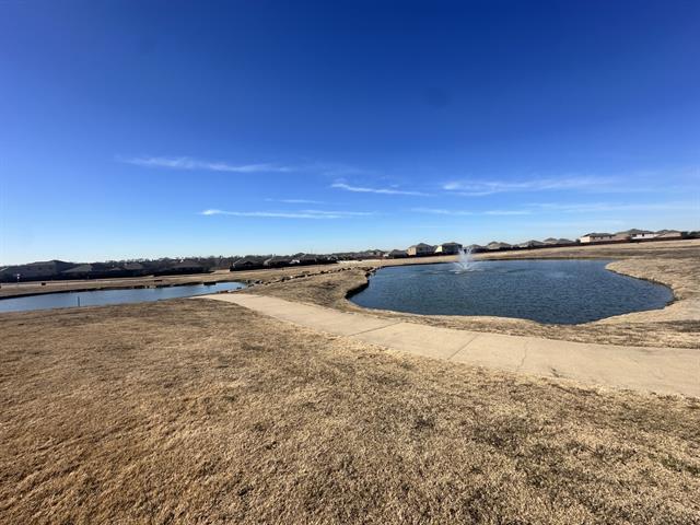 Building Photo - 5919 Sahara Dr