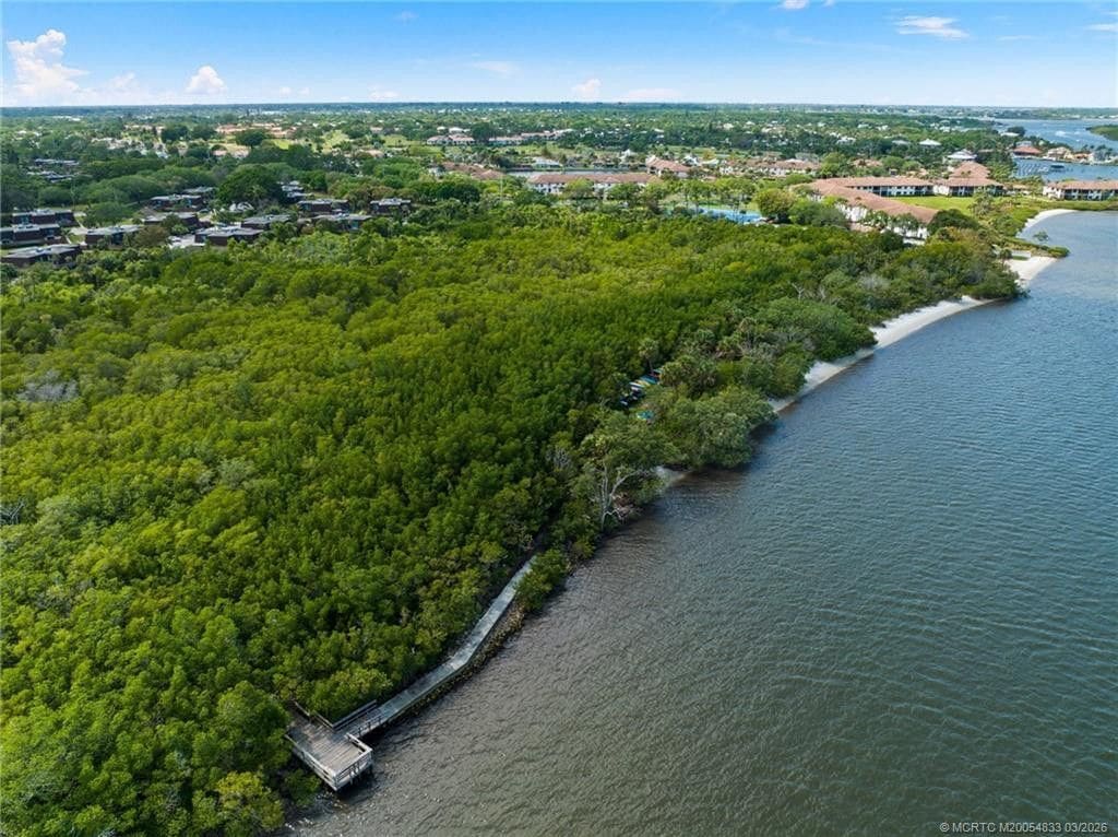 Building Photo - 5674 SE Riverboat Dr