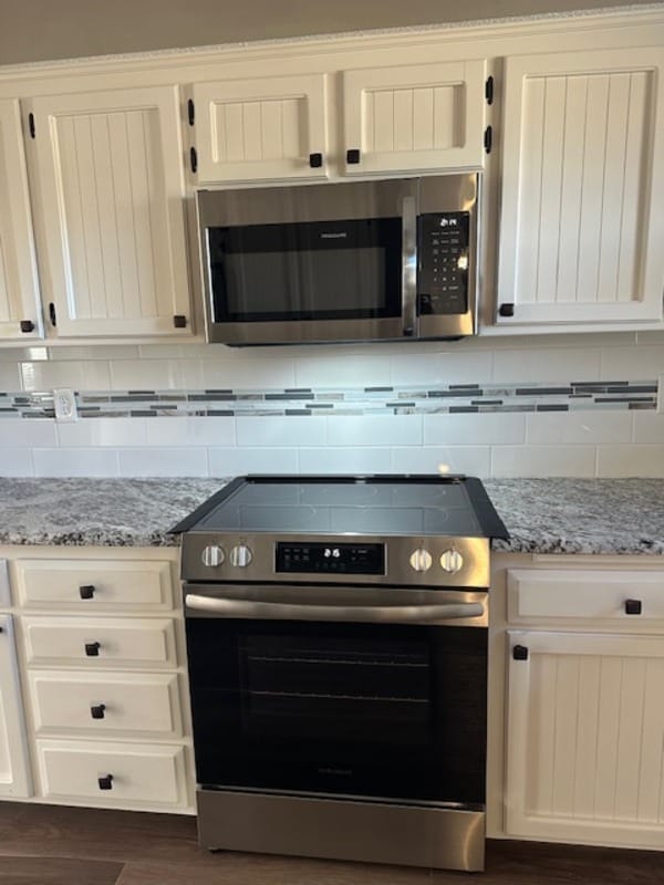 Building Photo - 305 SE 2 St