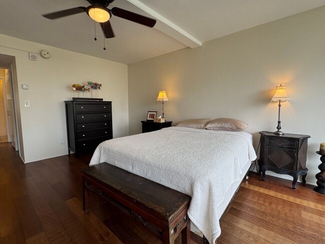 Building Photo - Spacious 2 Bed/2 Bath/2 Lanai Furnished Penthouse Unit at Kaiolu Sunrise