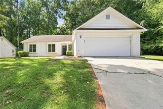 Building Photo - 3061 Herscu Way