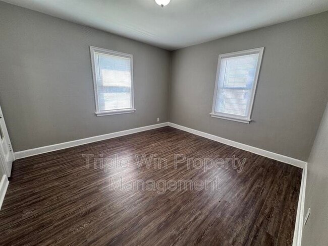 Building Photo - 1629 Talisman Ln