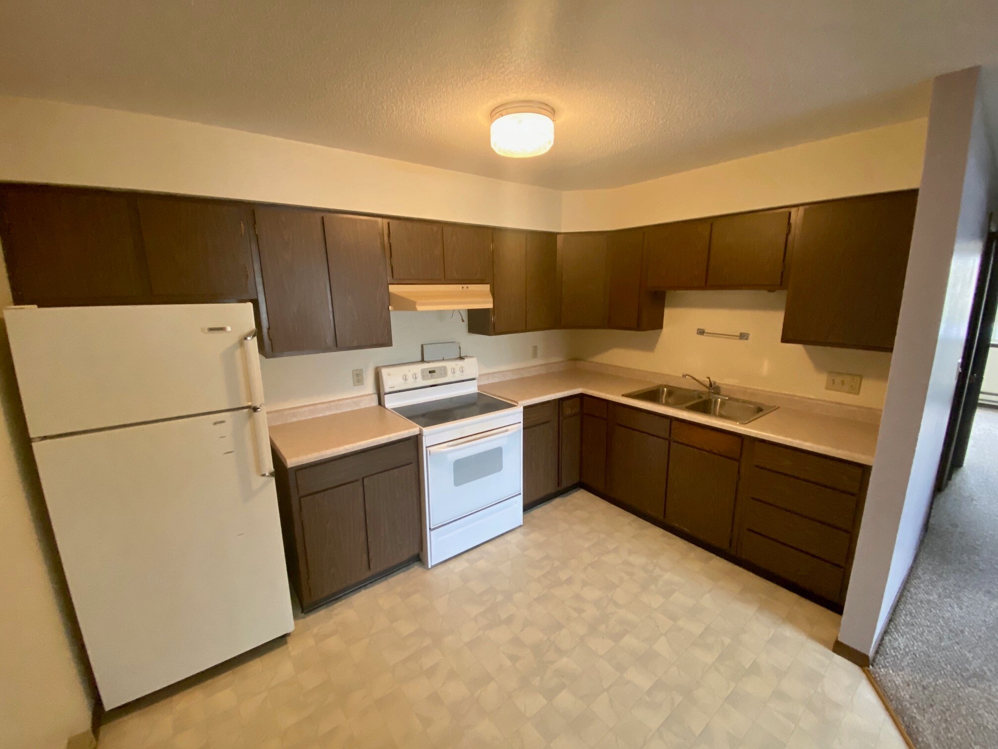 Building Photo - 2825 31st St S